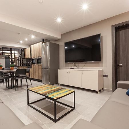 Charming,Comfortable And Centrally Located Group Accomodation Gzira Dış mekan fotoğraf
